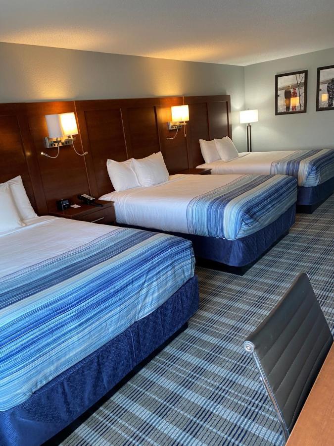 Americinn By Wyndham Williamsburg Экстерьер фото