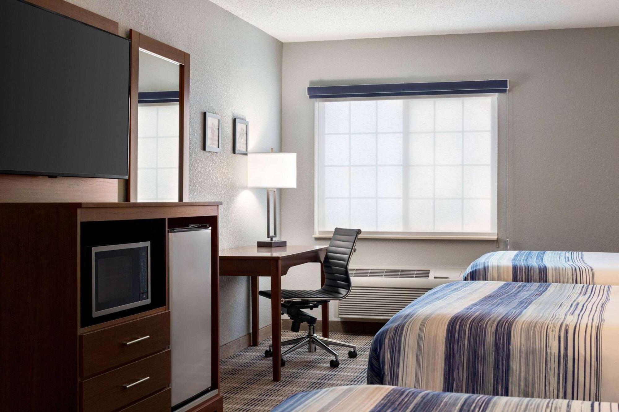Americinn By Wyndham Williamsburg Экстерьер фото