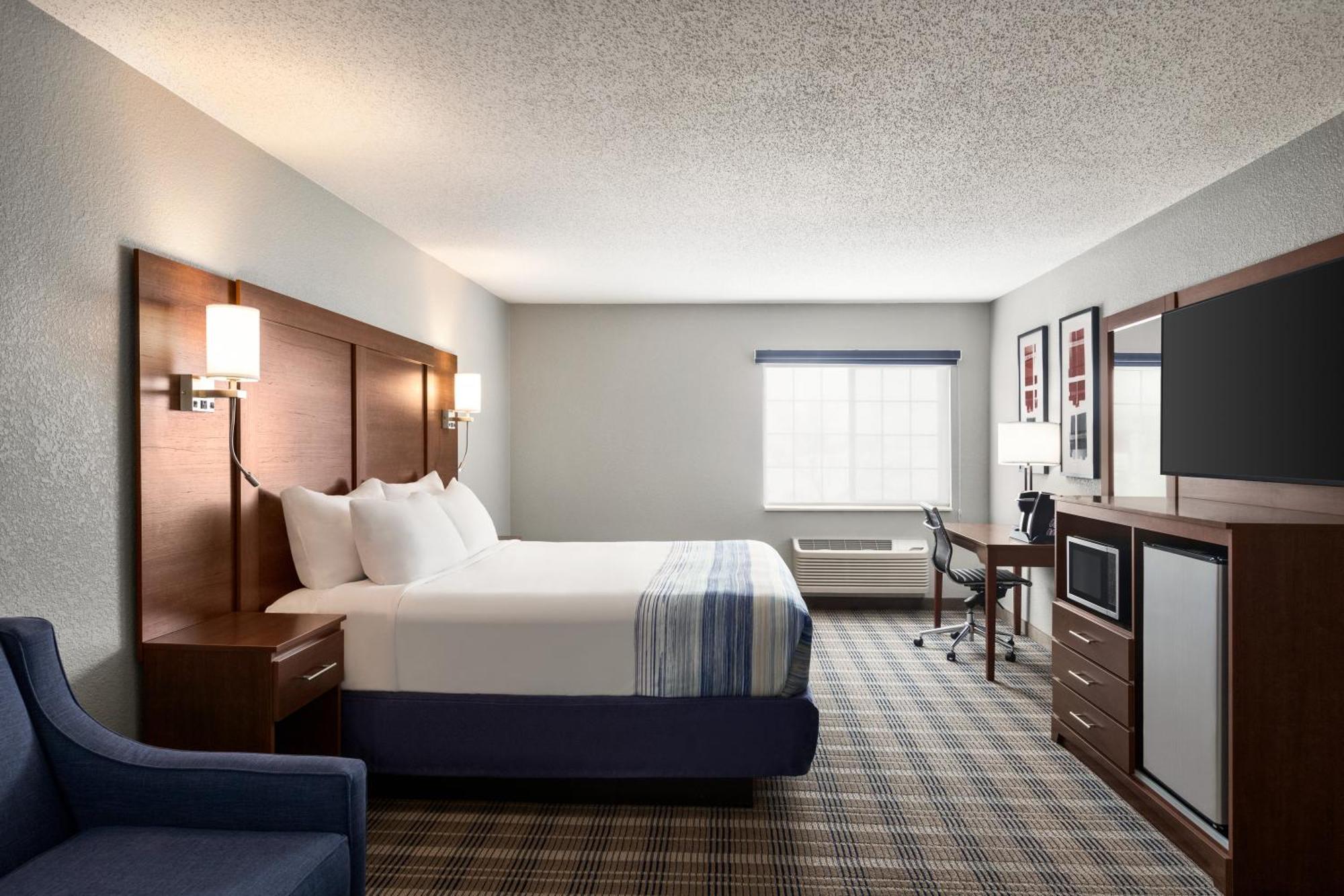 Americinn By Wyndham Williamsburg Экстерьер фото